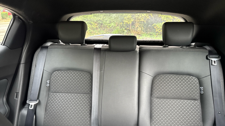 Nissan Juke 1.0 DiG-T N-Connecta 5dr Petrol Hatchback